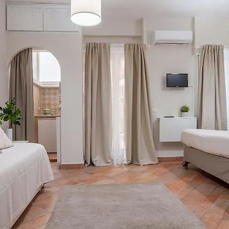 St Peter Vatican Lovely & Patio,