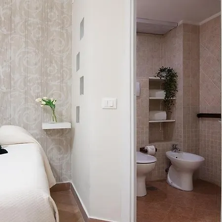 Apartment St Peter Vatican Lovely & Patio, *