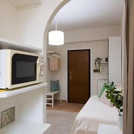 Apartment St Peter Vatican Lovely & Patio,