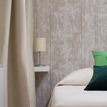 St Peter Vatican Lovely & Patio, Apartment *